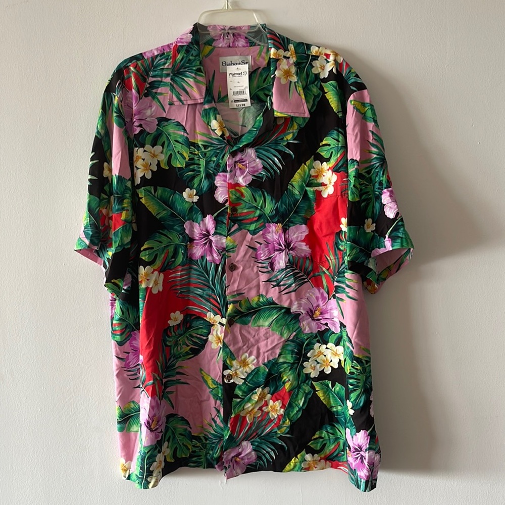 Bishop St. Apparel XL Hawaiian Tshirt Men’s Button Up Short Sleeve Floral NWT*
